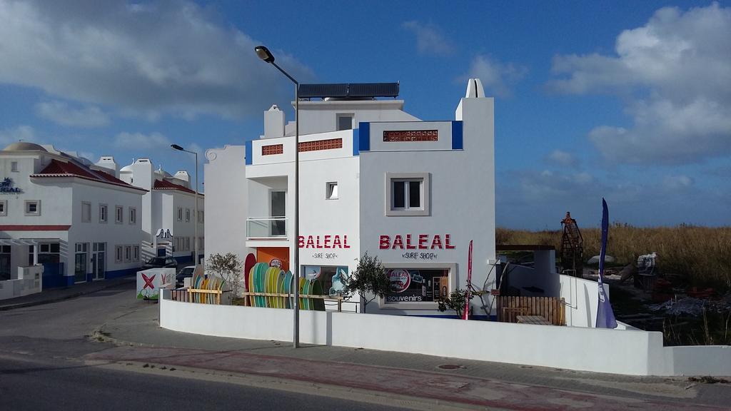 Alex Surf Hostel Baleal Exterior foto